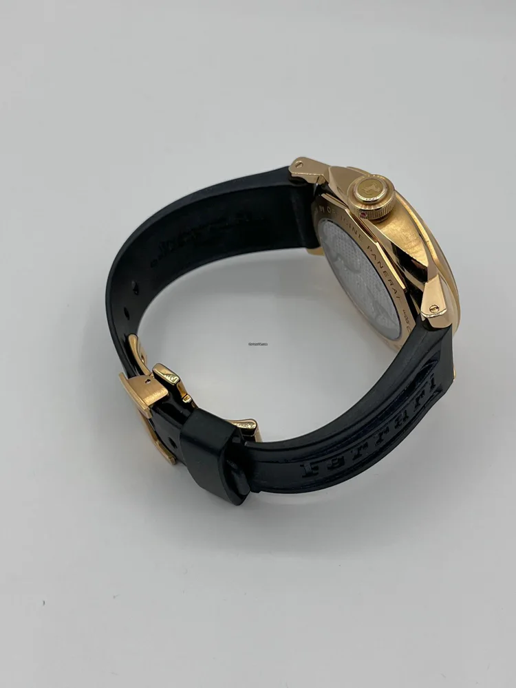 Panerai Ferrari 8 Days Ferrari Gmt FULL SET + Aditional Ferrari leather strap.